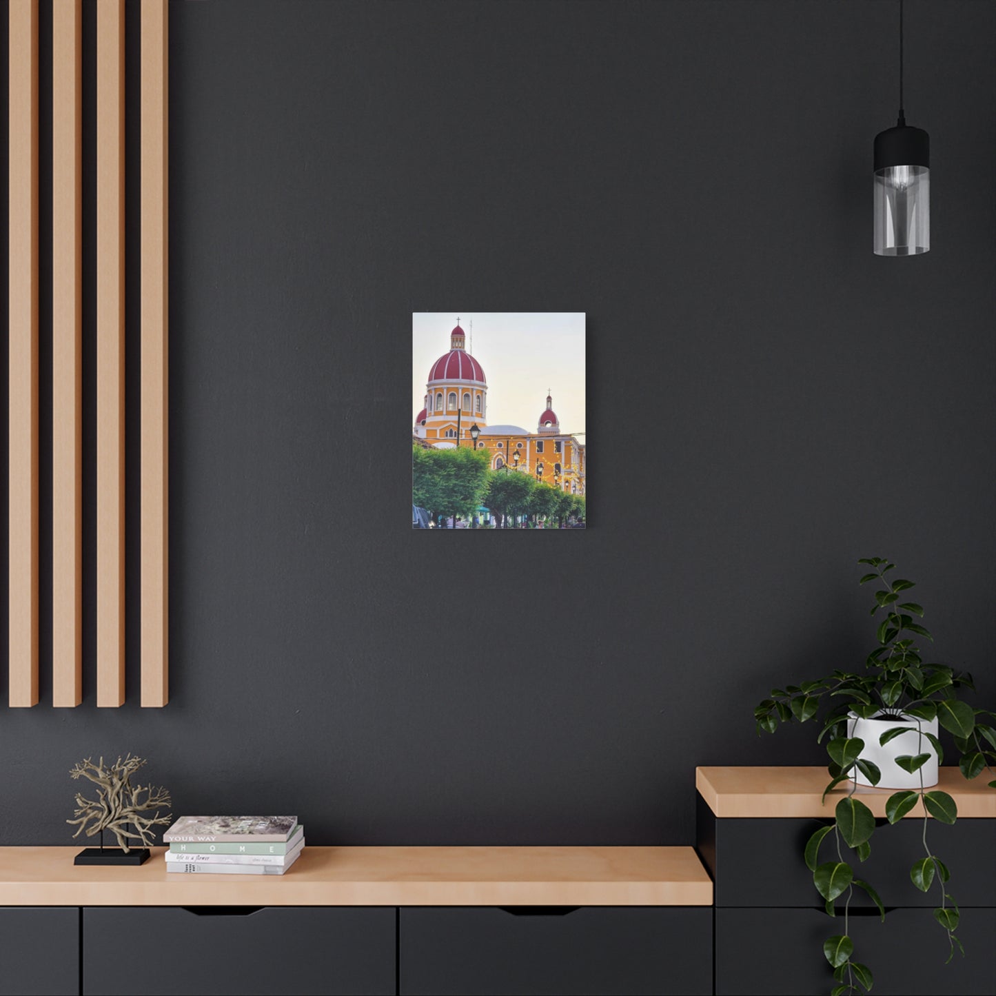 Granada Canvas