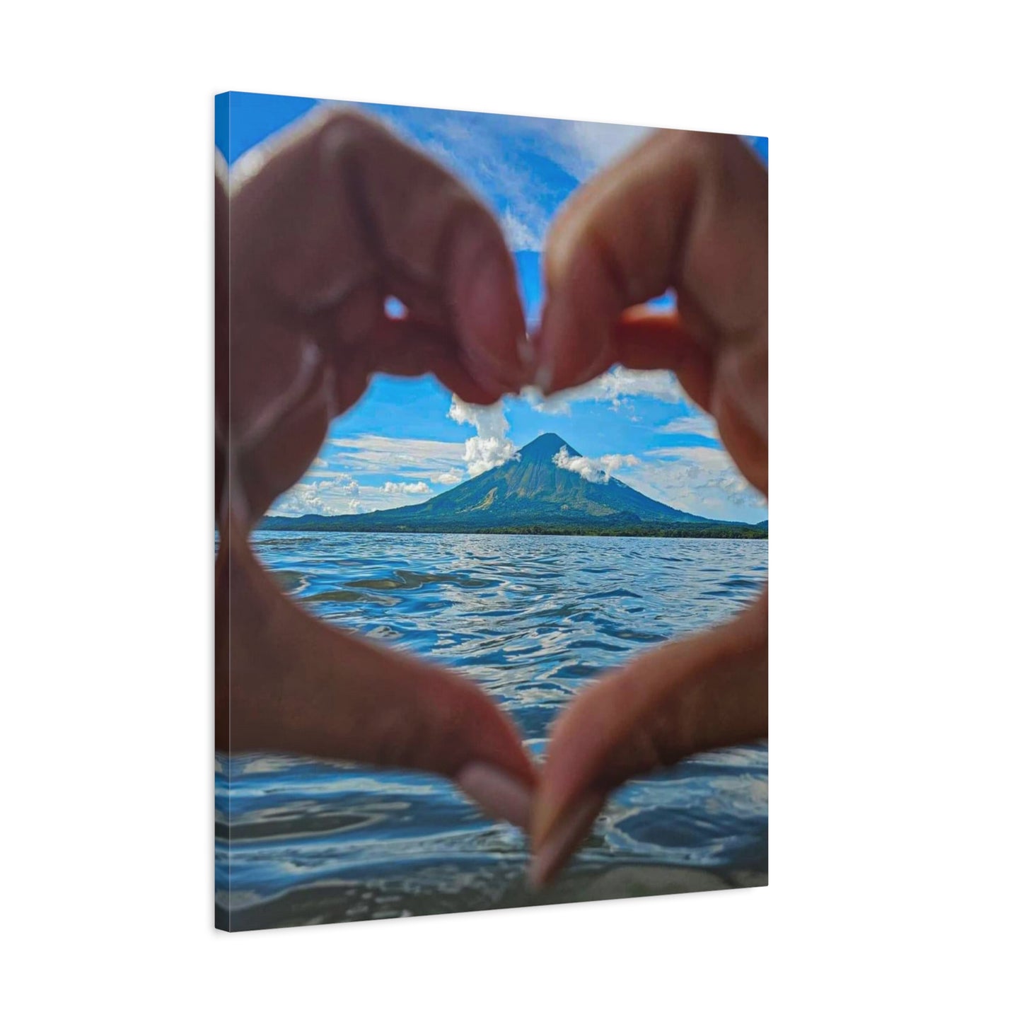 Volcan Corazón Canvas